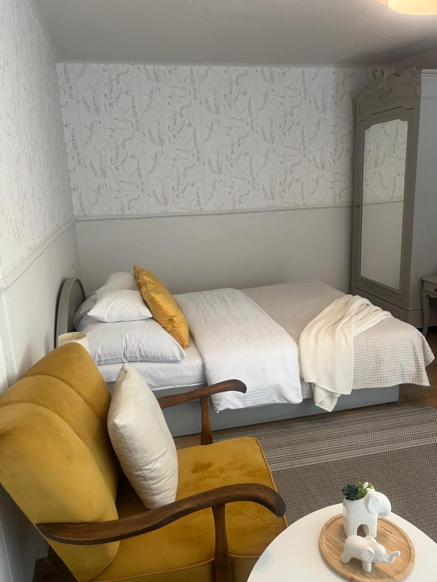 Krakowska 39 Bed & Breakfast